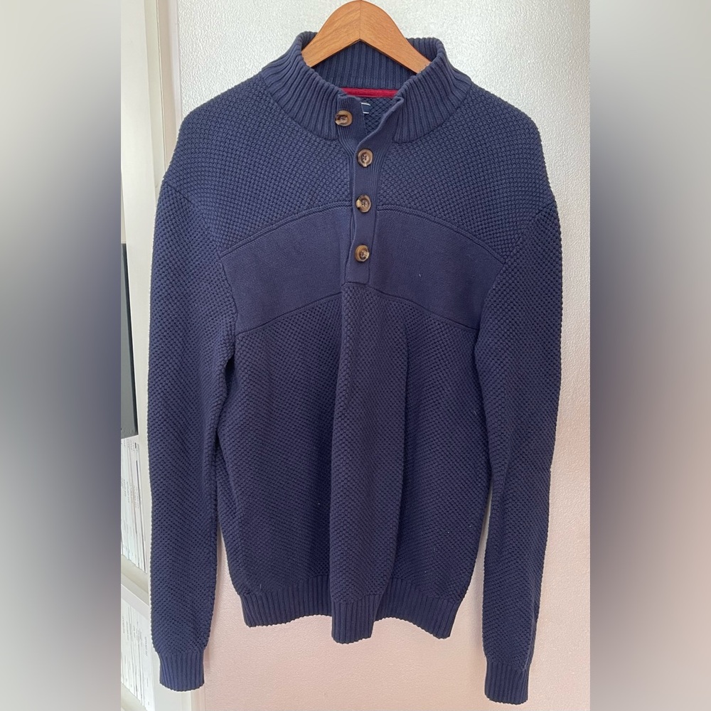 XL- IZOD Navy Textured V-Neck Button Pullover Sweater